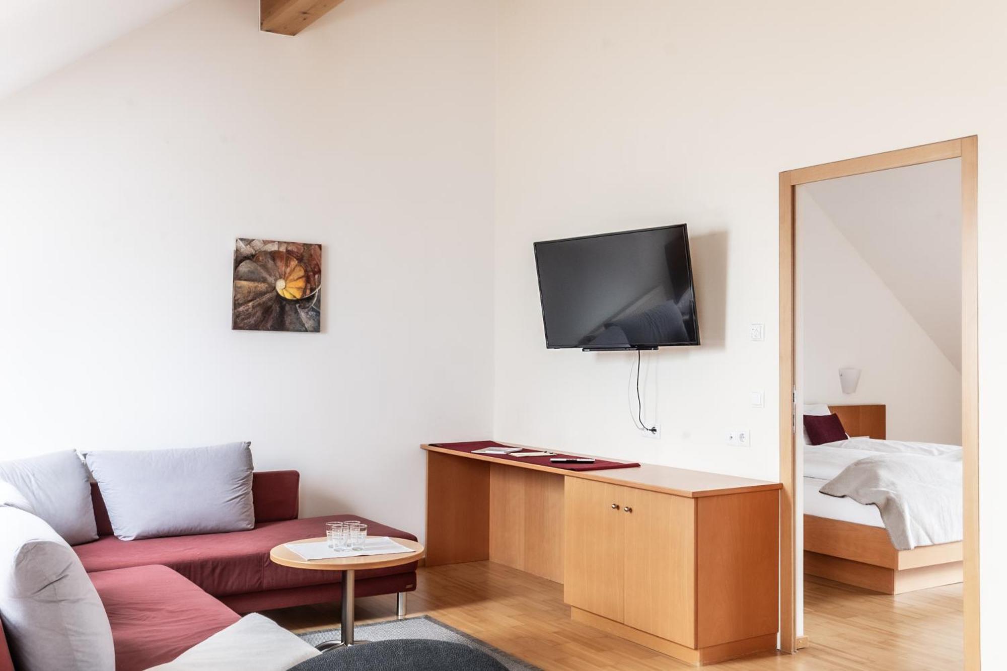 Hotel Loewen Lingenau Zewnętrze zdjęcie