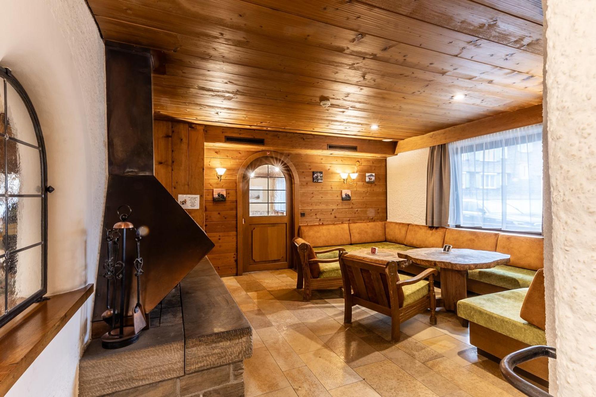 Hotel Loewen Lingenau Zewnętrze zdjęcie